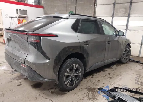 2024 Toyota Bz4X Xle z USA, uszkodzony, nr VIN JTMABACA9RA073643